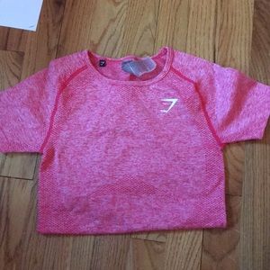 Gymshark Workout Top Fits like an XS